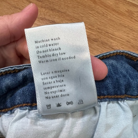 KanCan High Waist Rolled Ripped Denim Jean Shorts Women Size 9 / 28 - Picture 4 of 5